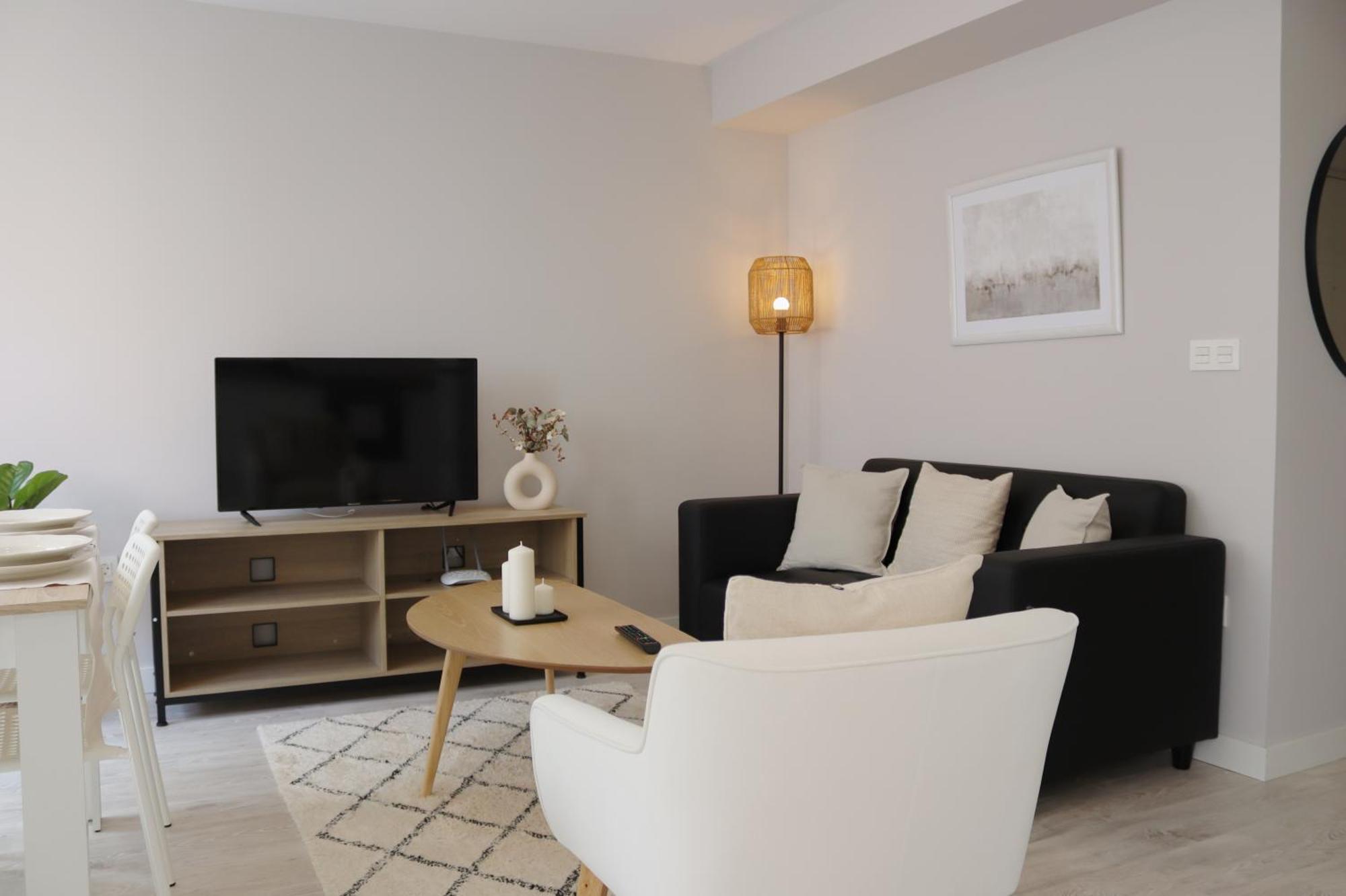 Jomar Apartamento En El Centro De Coruna A Coruna Luaran gambar