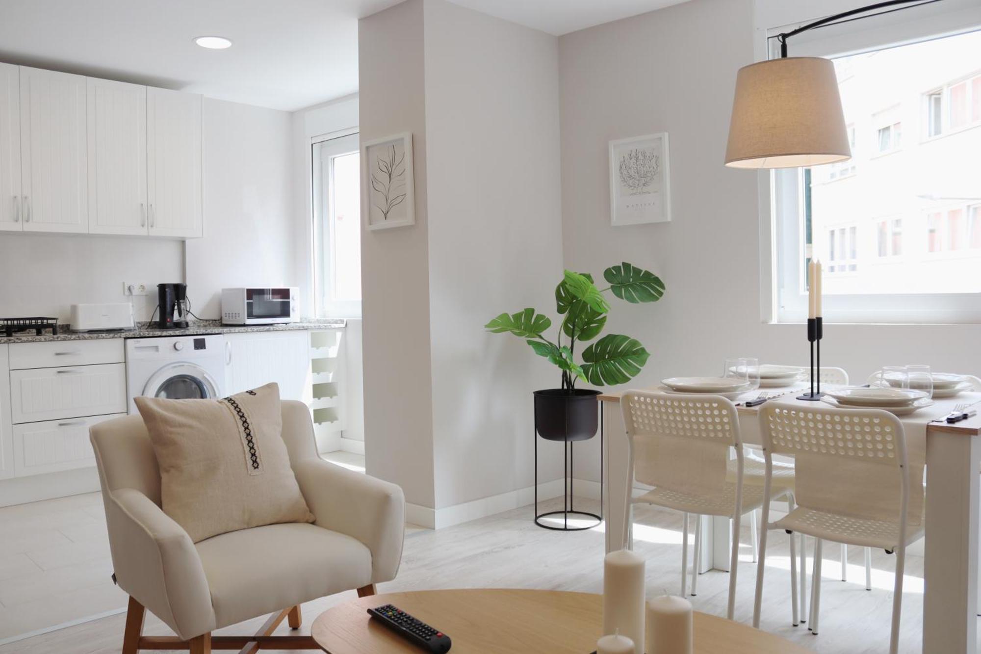 Jomar Apartamento En El Centro De Coruna A Coruna Luaran gambar